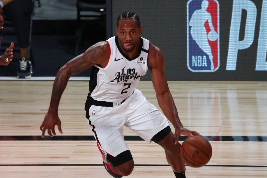 NBA Western Conference Playoffs 2020 : Clippers Hold on to take 2-1 Lead vs Mavs as Luka Doncic suffers ankle injury 2 Kawhi Leonard was the best player on court vs the Mavs in Game 3 of the NBA Playoffs.