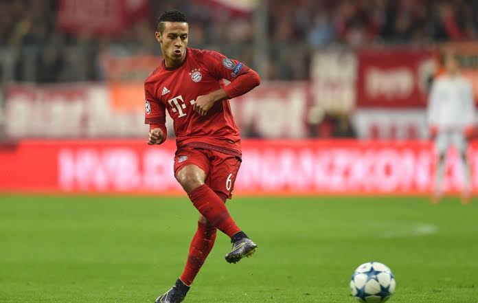 Thiago Alcantara's price tag set for Liverpool, ex-Bayern boss terms the move as 'huge loss' - THE SPORTS ROOM