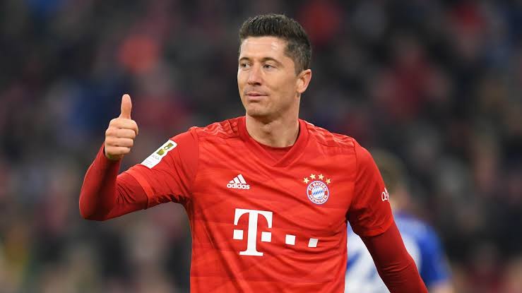 Bayern Munich star Robert Lewandowski picks his 2020 Ballon d'Or winner - THE SPORTS ROOM