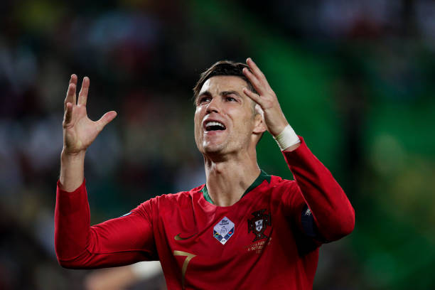 Flawed footwork: Cristiano Ronaldo misses Portugal training session because of foot infection - THE SPORTS ROOM