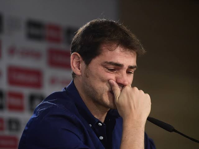 Iker Casillas contrasts between del Bosque and Mourinho as Real Madrid gaffers - THE SPORTS ROOM