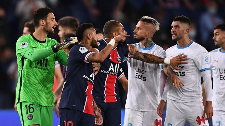 Neymar slaps Alvaro Gonzalez accusing him of racial remarks, 'learn how to lose' the Marseilles defender reverts - THE SPORTS ROOM