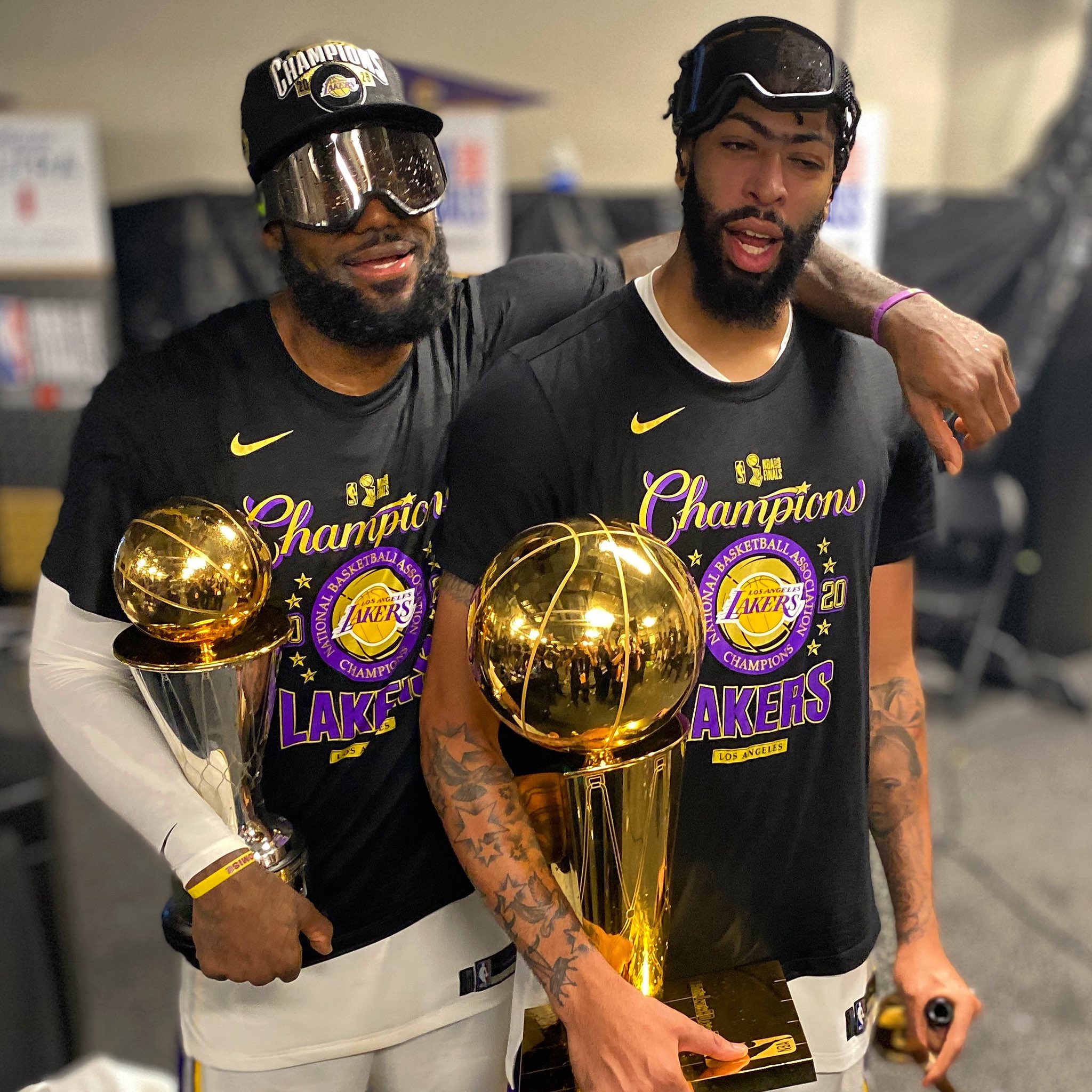 NBA Finals: Lakers trounce Heat 106-93 in Game 6 to win 17th NBA championship - THE SPORTS ROOM
