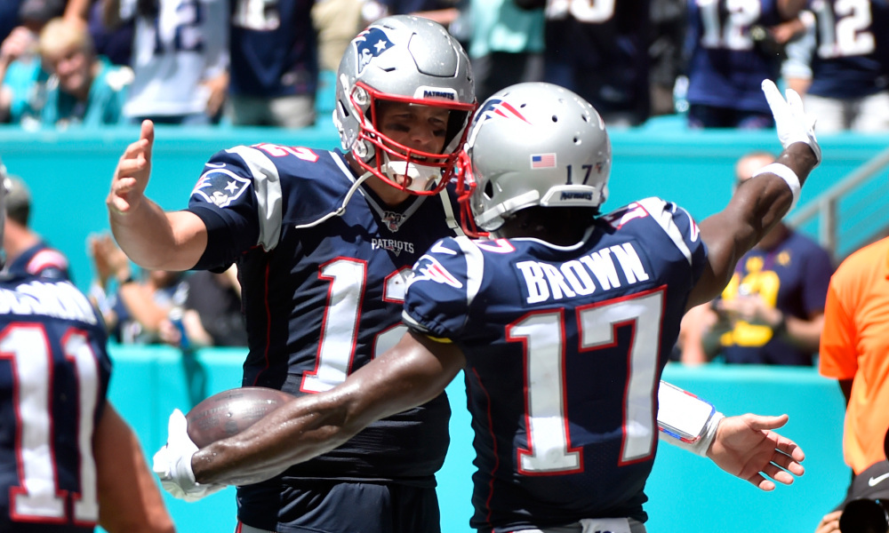 Tom Brady takes in Buccaneers newcomer Antonio Brown as houseguest - THE SPORTS ROOM