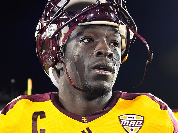 Corey Davis loses brother to kidney cancer, sheds tears before Colts clash 3 Corey Davis loses brother to kidney cancer, sheds tears before Colts clash - THE SPORTS ROOM