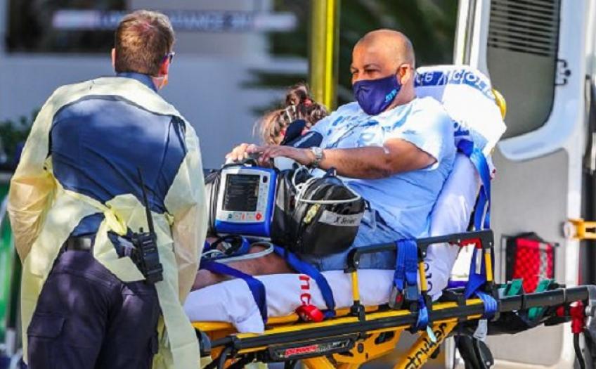 Australian Open: Brazilian umpire Carlos Bernardez suffers a heart attack in Melbourne - THE SPORTS ROOM