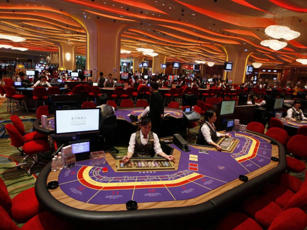 baccarat-table