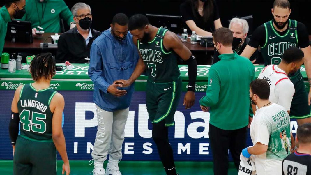 jaylen-brown-injury-celtics-ap-photo-5-2-2021-1620684976