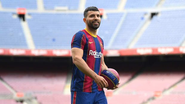 Sergio Aguero joins FC Barcelona on a two-year deal - THE SPORTS ROOM