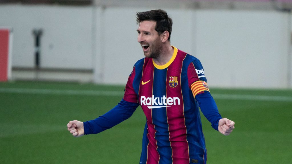 Lionel Messi to take a 50% wage cut to stay at Barcelona 