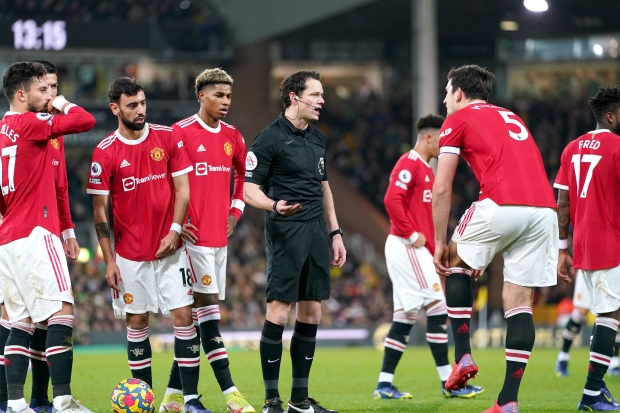 Brentford vs Manchester United postponed due to COVID-19 concerns