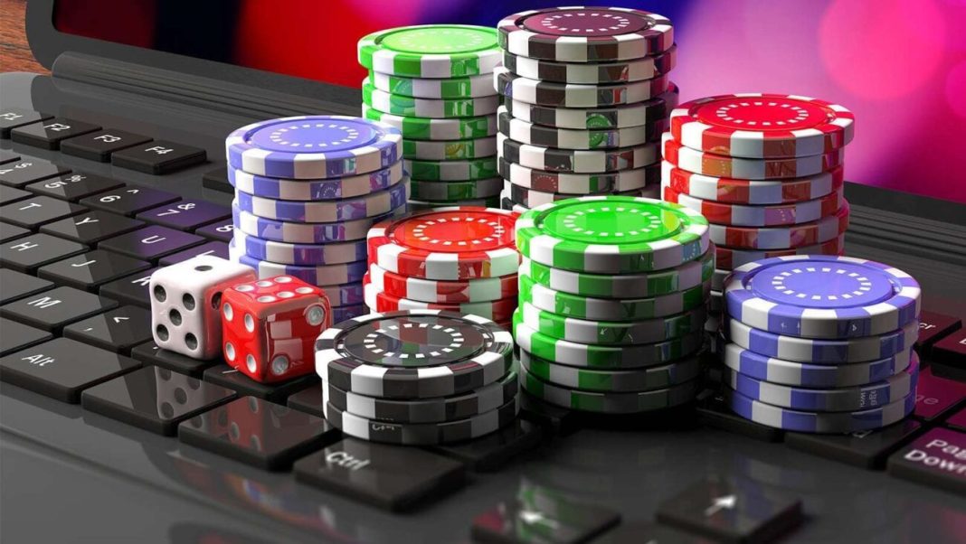 online-gambling-lede-1-1300x733 (1)