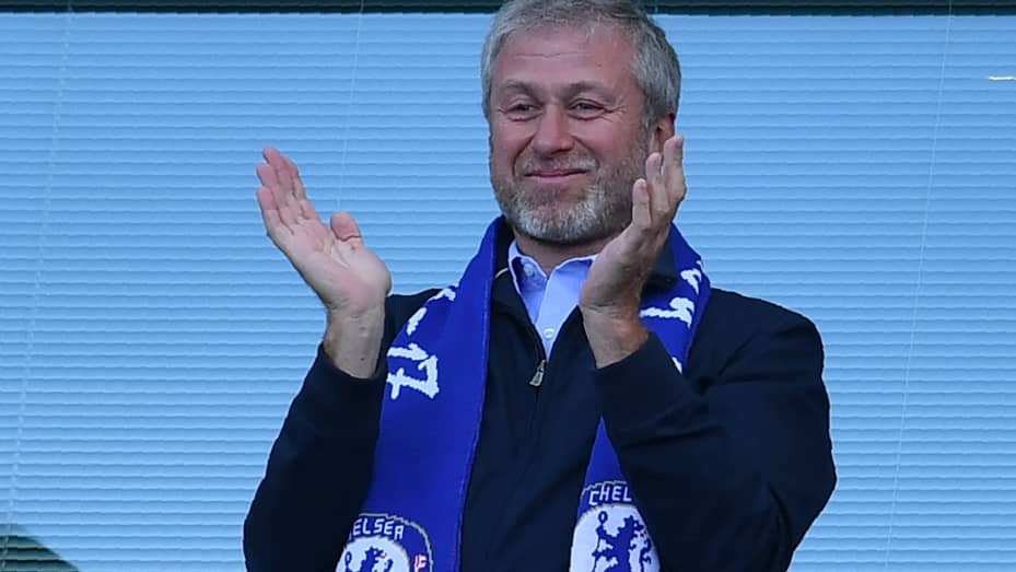 Roman Abramovich puts Chelsea Football Club for sale following links to Putin