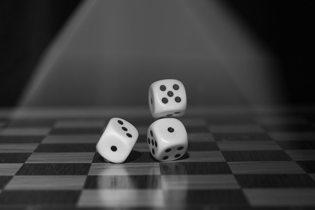 dice-gbb14f55a6_1280
