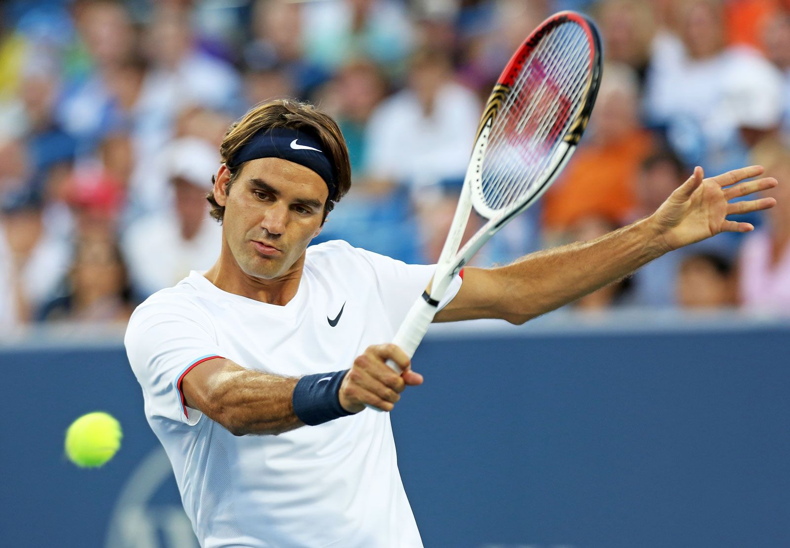 Roger-Federer-2012