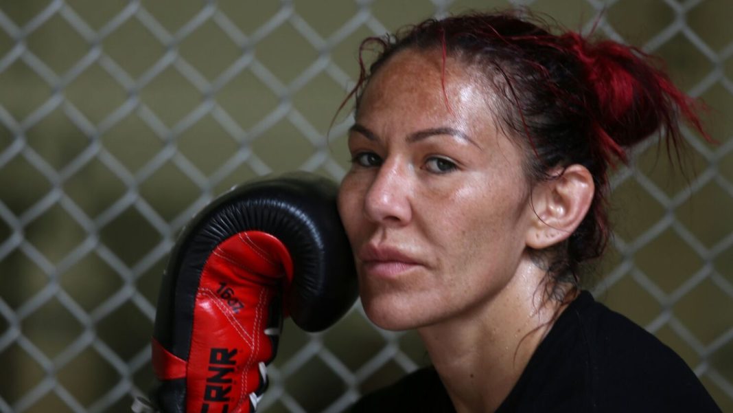 download Cris Cyborg