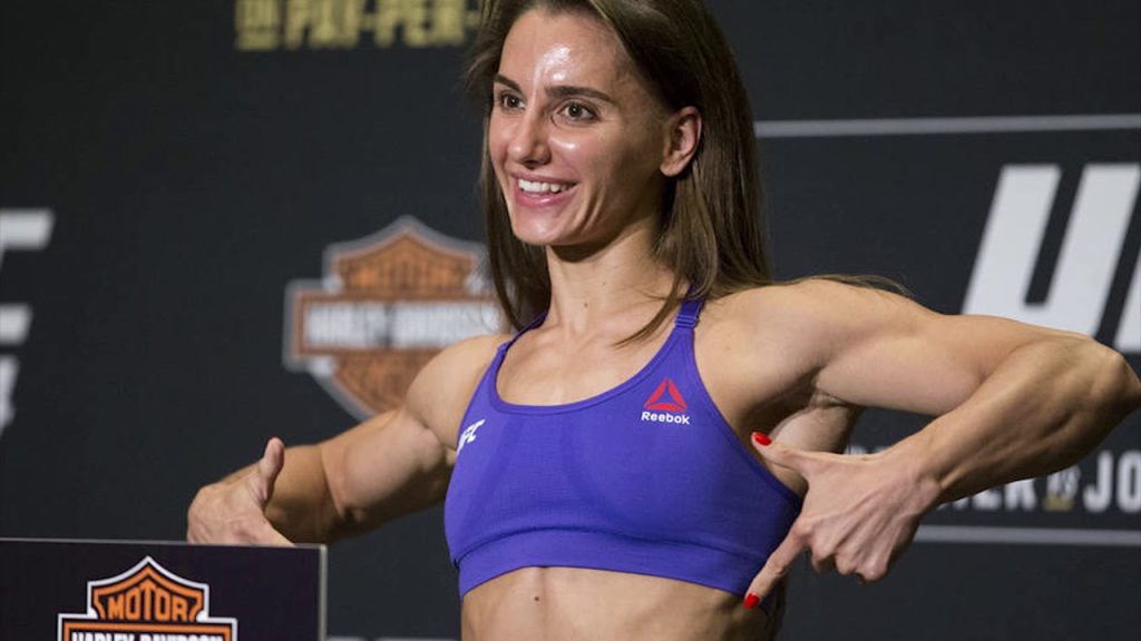Top 5 Most Beautiful Female Fighters in MMA
