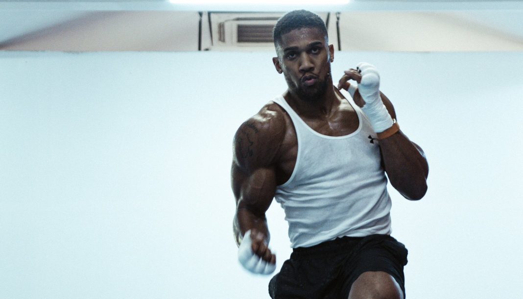 GBp0dahXMAAT4QD (1) Anthony Joshua