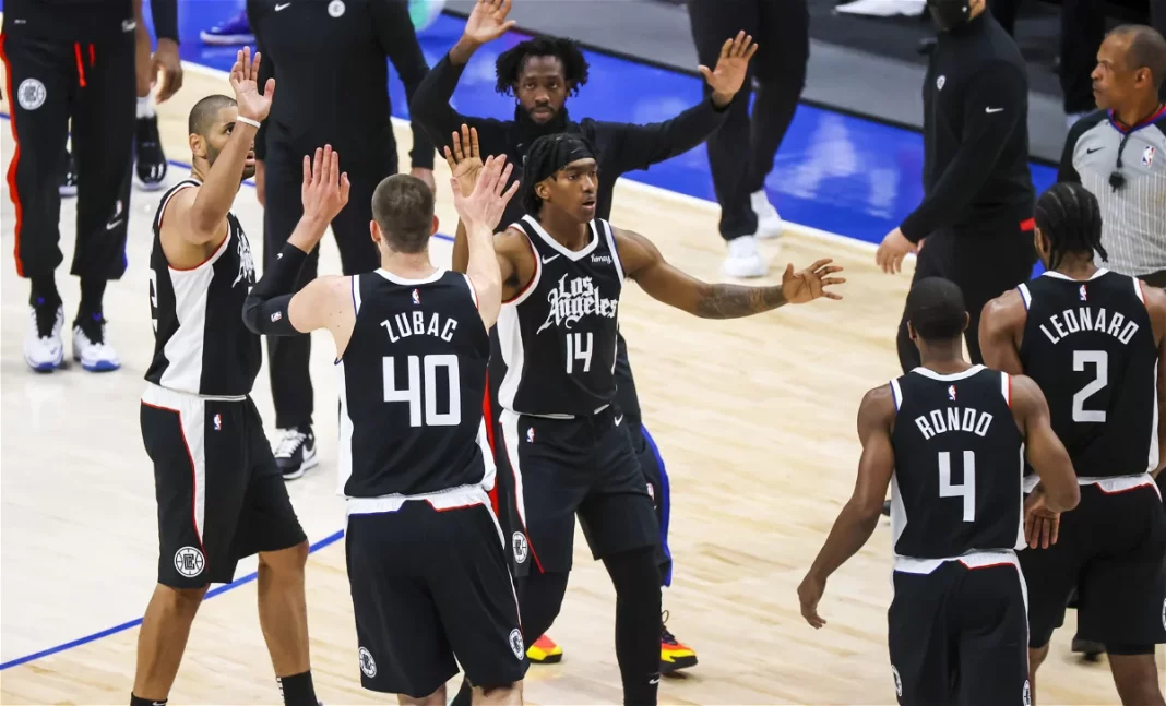 2021-05-31T022437Z_2126826033_MT1USATODAY16180923_RTRMADP_3_NBA-PLAYOFFS-LOS-ANGELES-CLIPPERS-AT-DALLAS-MAVERICKS LA Clippers