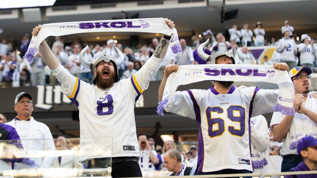 GCtIAk9XIAEFb2l Vikings