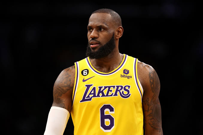 NBA Western Conference: Lakers and Warriors barely hold on to a Play-In Berth as Timberwolves top the highly competitive Western Conference 2 Lakers and Warriors barely make the top 10 in NBA Western Conference
