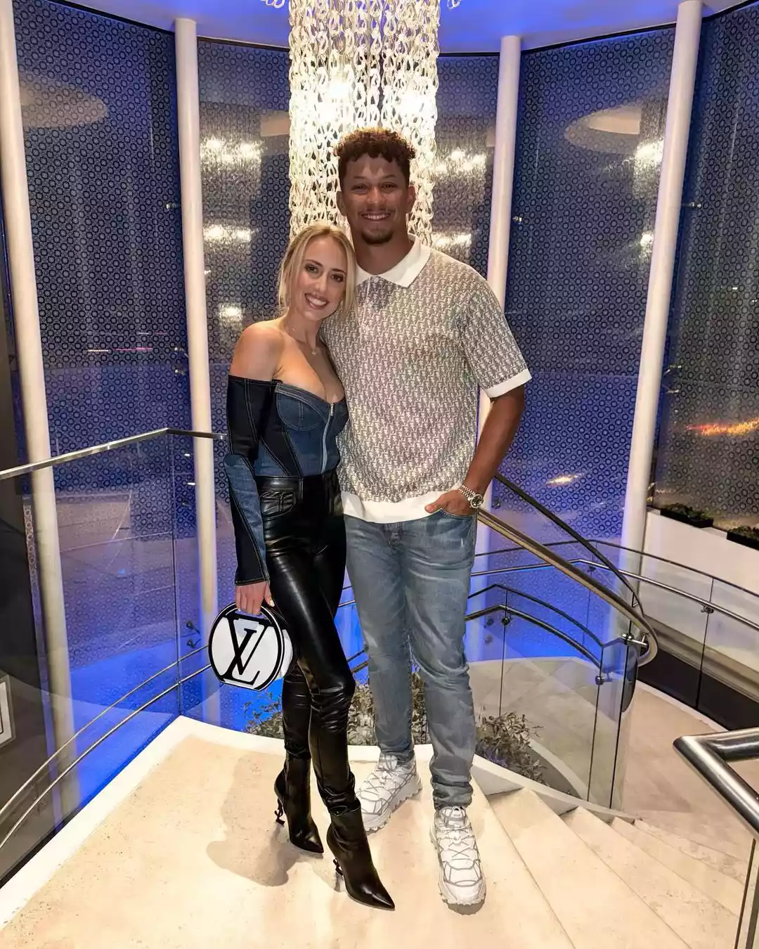 Brittany Mahomes: A Fashion Statement with $4,450 Louis Vuitton Bag - THE SPORTS ROOM