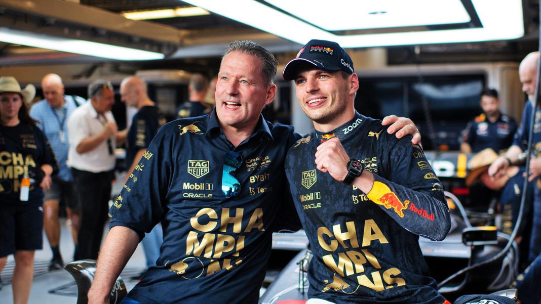 Austin, USA. 23rd Oct, 2022. (L to R): Jos Verstappen (NLD) and his son Max Verstappen (NLD) Red Bull Racing celebrate winning the Constructors' World Championship. 23.10.2022. Formula 1 World Championship, Rd 19, United States Grand Prix, Austin, Texas, Max Verstappen