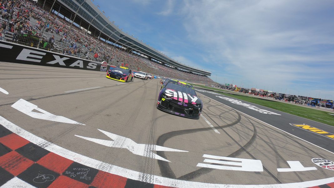 Monster Energy NASCAR Cup Series - O'Reilly Auto Parts 500 NASCAR Harvick