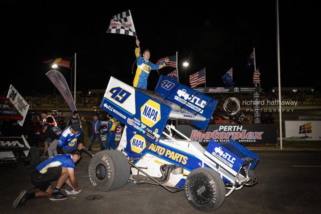 GCq5_w3aUAAg4Wr Brad Sweet