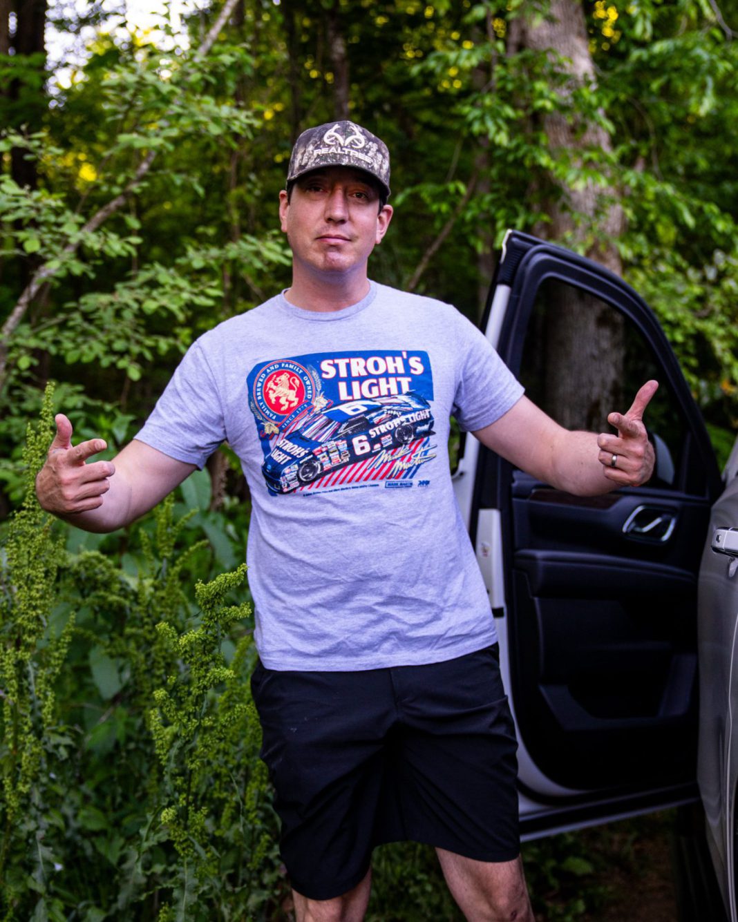 GNE7hacXUAAUvJJ Kyle Busch
