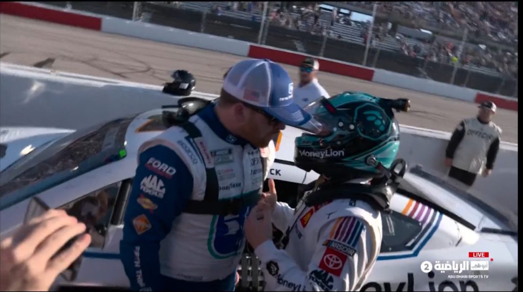 GNaYKgbXsAAFx7V Chris Buescher
