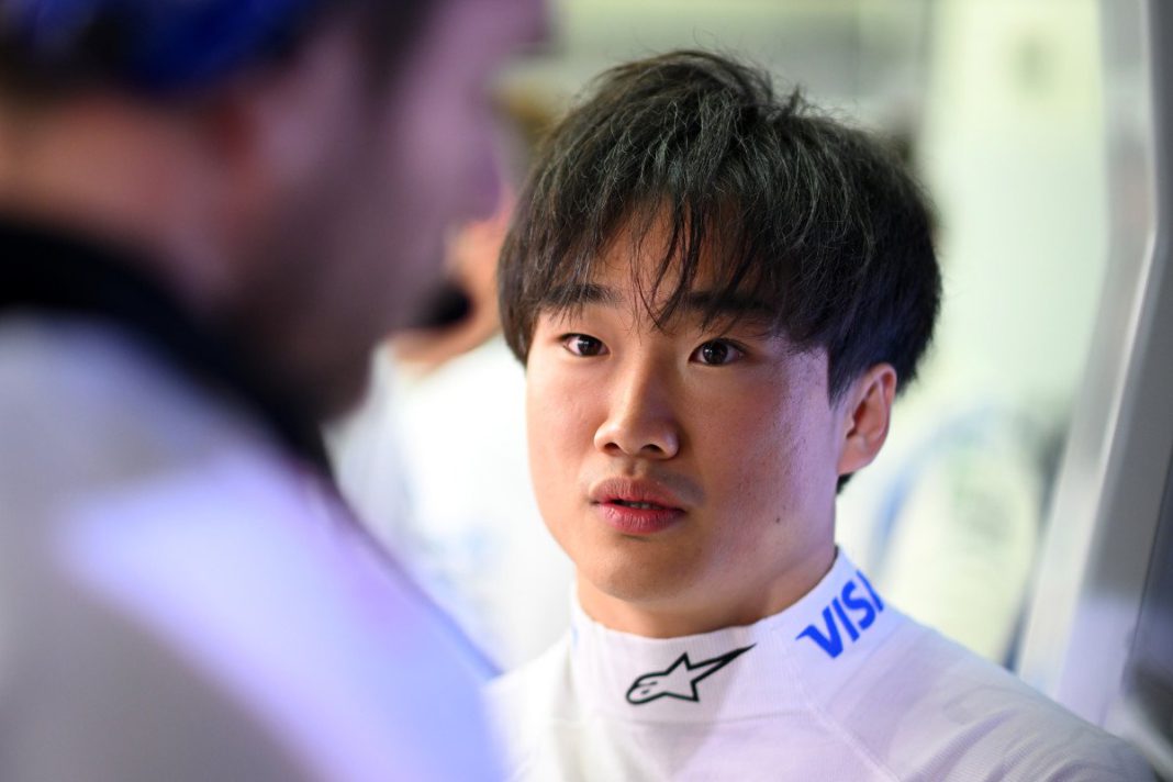 GOHySPdW0AAL_Wr Yuki Tsunoda
