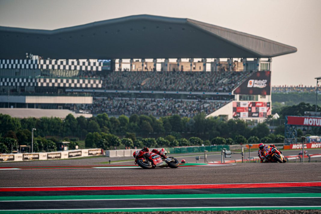 GOrisN2XIAAGk-B MotoGP