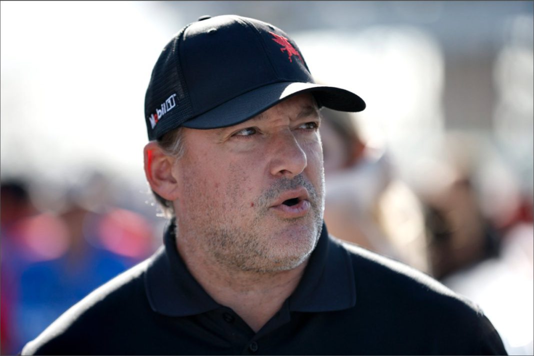 GNlPTF5XoAAqQ7- Ryan Preece Reacts to Stewart-Haas Racing Closure: Challenges Ahead for Everyone Involved