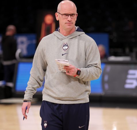 LA Lakers Target Dan Hurley in Head Coach Quest, Set To Offer a Huge Deal - THE SPORTS ROOM