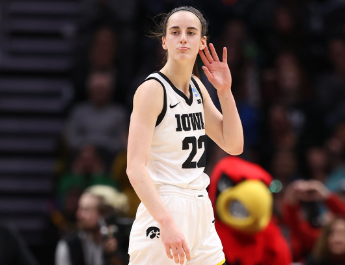 Caitlin Clark: A Game-Changer for WNBA Viewership 4 Caitlin Clark: A Game-Changer for WNBA Viewership - THE SPORTS ROOM