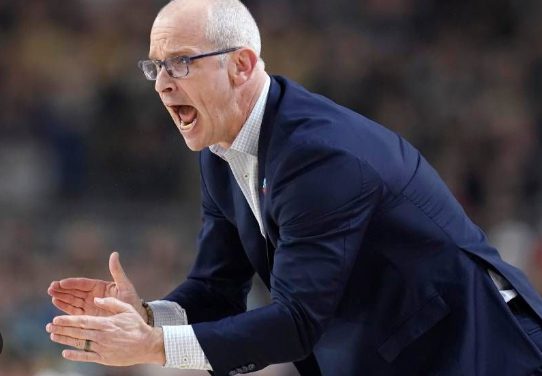 Dan Hurley Confirms He Might Have Left UCONN if the Lakers Did This - THE SPORTS ROOM