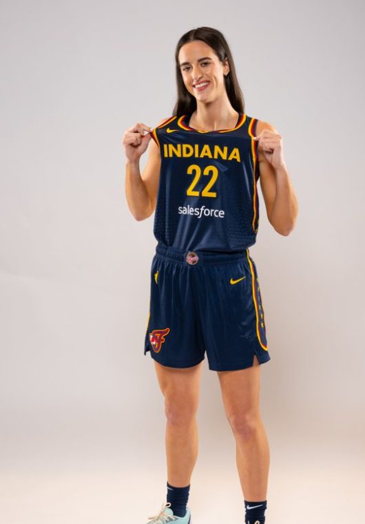 Caitlin Clark reveals why she did not attempt more shots late in the game against Chicago Sky- "I'm gonna give them the ball every time" - THE SPORTS ROOM