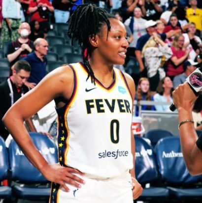 Kelsey Mitchell and Caitlin Clark