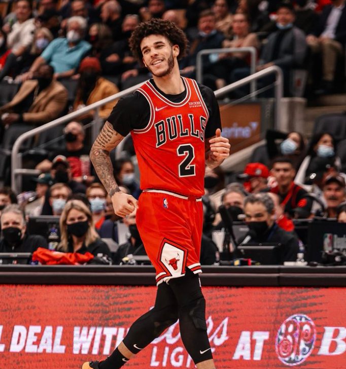 Chicago Bulls Eyeing Trade for Lonzo Ball: Potential Deal Details 4 Chicago Bulls Eyeing Trade for Lonzo Ball: Potential Deal Details
