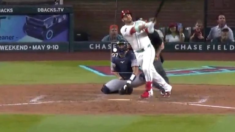 An extremely uncommon 4-homer game from an unlikely MLB player