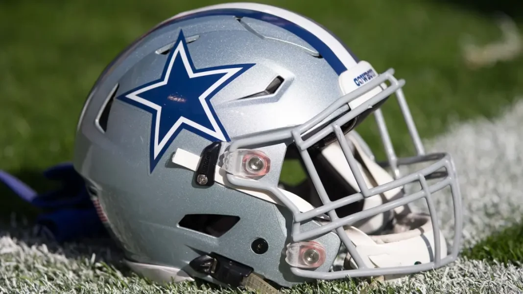 Cowboys-helmet-1-1200xauto