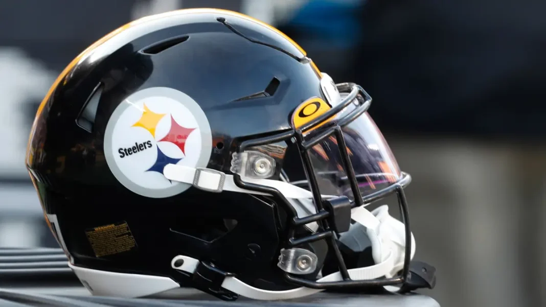 pittsburgh-steelers-helmet-1200xauto