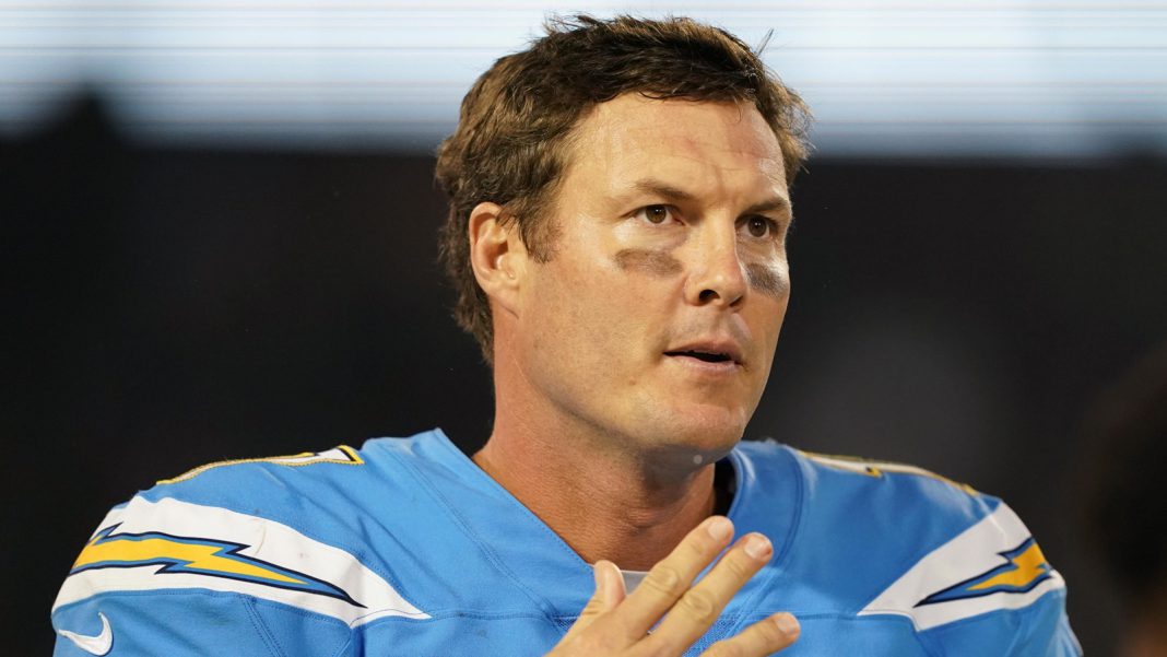 NFL: Los Angeles Chargers at Oakland Raiders